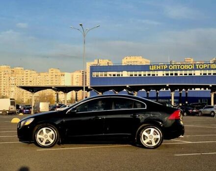 Черный Вольво С60, объемом двигателя 2.5 л и пробегом 207 тыс. км за 9999 $, фото 3 на Automoto.ua