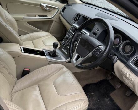 Черный Вольво С60, объемом двигателя 1.6 л и пробегом 300 тыс. км за 1700 $, фото 3 на Automoto.ua