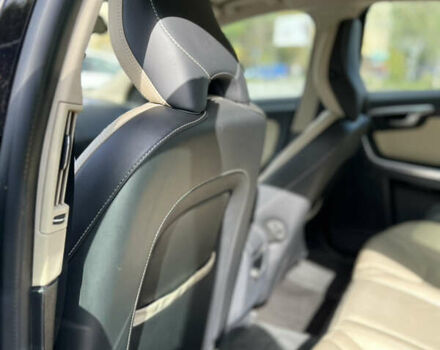 Черный Вольво С60, объемом двигателя 2.5 л и пробегом 203 тыс. км за 9200 $, фото 13 на Automoto.ua