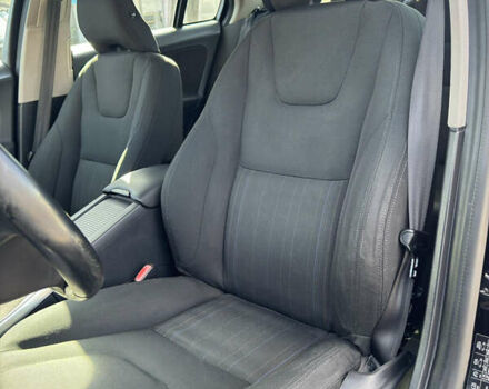 Черный Вольво С60, объемом двигателя 1.6 л и пробегом 200 тыс. км за 12500 $, фото 20 на Automoto.ua