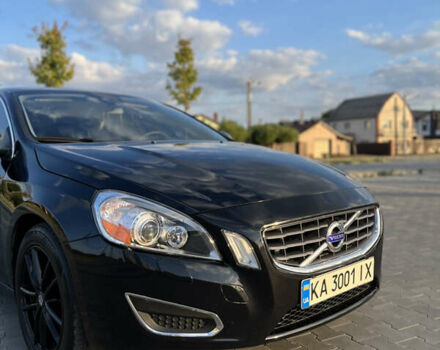 Вольво С60 2012 у Києві на Automoto.ua Чорний Вольво С60, об'ємом двигуна 2.95 л та пробігом 220 тис. км за 10500 $, фото 2 на Automoto.ua