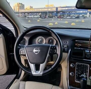 Черный Вольво С60, объемом двигателя 2.5 л и пробегом 207 тыс. км за 9999 $, фото 21 на Automoto.ua