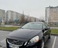 Черный Вольво С60, объемом двигателя 2.52 л и пробегом 218 тыс. км за 9000 $, фото 1 на Automoto.ua