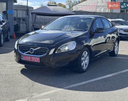 Черный Вольво С60, объемом двигателя 1.6 л и пробегом 200 тыс. км за 12500 $, фото 6 на Automoto.ua
