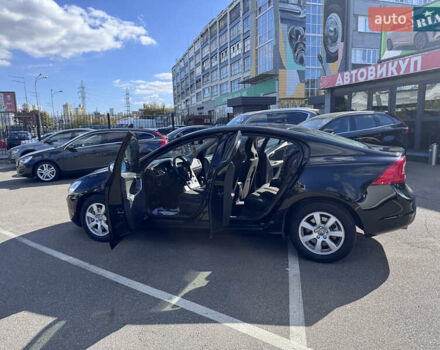 Черный Вольво С60, объемом двигателя 1.6 л и пробегом 200 тыс. км за 12500 $, фото 16 на Automoto.ua