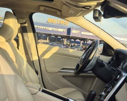 Черный Вольво С60, объемом двигателя 2.5 л и пробегом 207 тыс. км за 9999 $, фото 11 на Automoto.ua