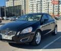 Черный Вольво С60, объемом двигателя 2.52 л и пробегом 222 тыс. км за 9800 $, фото 4 на Automoto.ua