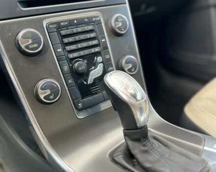 Черный Вольво С60, объемом двигателя 2.5 л и пробегом 203 тыс. км за 9200 $, фото 7 на Automoto.ua