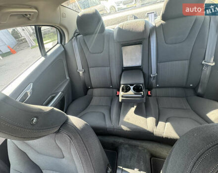 Черный Вольво С60, объемом двигателя 1.6 л и пробегом 200 тыс. км за 12500 $, фото 32 на Automoto.ua