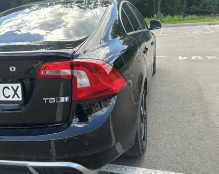 Вольво С60 2013 у Києві на Automoto.ua Чорний Вольво С60, об'ємом двигуна 2.52 л та пробігом 164 тис. км за 15300 $, фото 9 на Automoto.ua