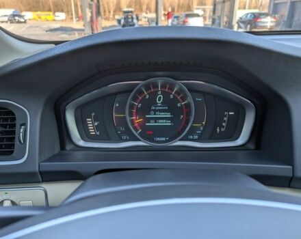 Черный Вольво С60, объемом двигателя 2.5 л и пробегом 137 тыс. км за 13500 $, фото 23 на Automoto.ua