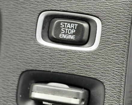 Черный Вольво С60, объемом двигателя 2.5 л и пробегом 138 тыс. км за 7900 $, фото 41 на Automoto.ua