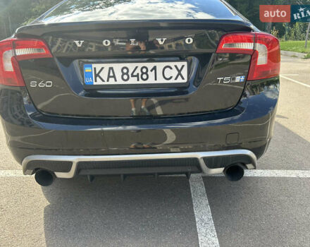 Вольво С60 2013 у Києві на Automoto.ua Чорний Вольво С60, об'ємом двигуна 2.52 л та пробігом 164 тис. км за 15300 $, фото 2 на Automoto.ua