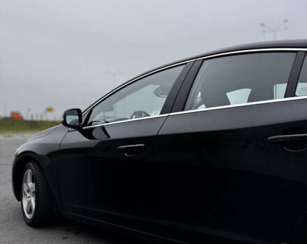 Черный Вольво С60, объемом двигателя 2.5 л и пробегом 138 тыс. км за 7900 $, фото 35 на Automoto.ua