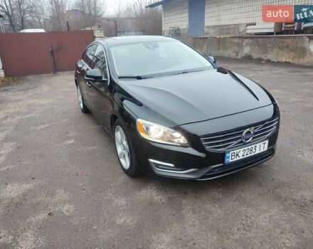 Черный Вольво С60, объемом двигателя 2.5 л и пробегом 133 тыс. км за 12100 $, фото 2 на Automoto.ua