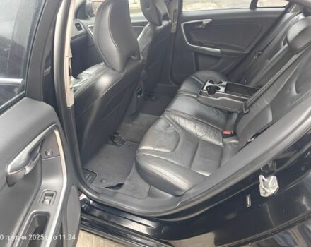 Чорний Вольво С60, об'ємом двигуна 2.5 л та пробігом 100 тис. км за 15500 $, фото 14 на Automoto.ua