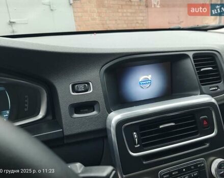 Черный Вольво С60, объемом двигателя 2.5 л и пробегом 100 тыс. км за 15500 $, фото 34 на Automoto.ua