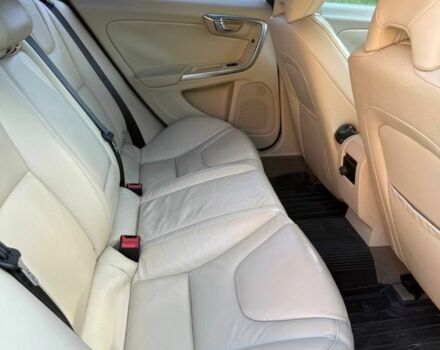 Чорний Вольво С60, об'ємом двигуна 2.5 л та пробігом 3 тис. км за 11000 $, фото 17 на Automoto.ua