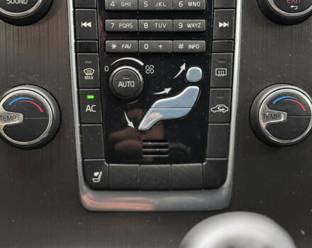 Черный Вольво С60, объемом двигателя 2.5 л и пробегом 138 тыс. км за 7900 $, фото 42 на Automoto.ua