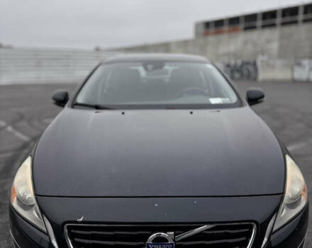 Черный Вольво С60, объемом двигателя 2.5 л и пробегом 138 тыс. км за 7900 $, фото 3 на Automoto.ua