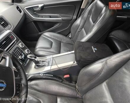 Черный Вольво С60, объемом двигателя 2.5 л и пробегом 100 тыс. км за 15500 $, фото 30 на Automoto.ua