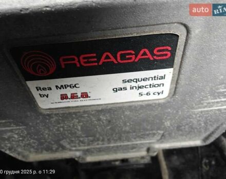 Черный Вольво С60, объемом двигателя 2.5 л и пробегом 100 тыс. км за 15500 $, фото 29 на Automoto.ua