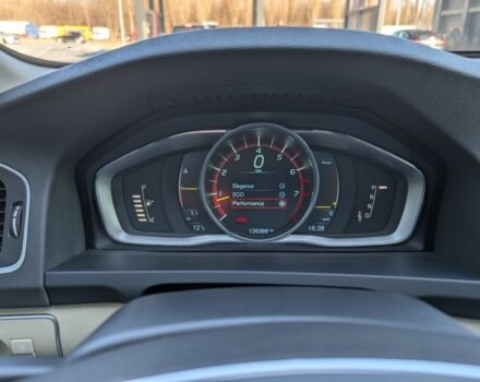 Черный Вольво С60, объемом двигателя 2.5 л и пробегом 137 тыс. км за 13500 $, фото 22 на Automoto.ua
