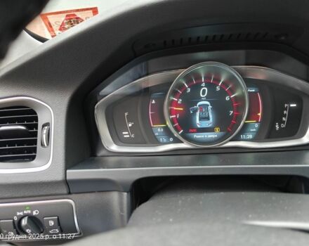 Чорний Вольво С60, об'ємом двигуна 2.5 л та пробігом 100 тис. км за 15500 $, фото 5 на Automoto.ua