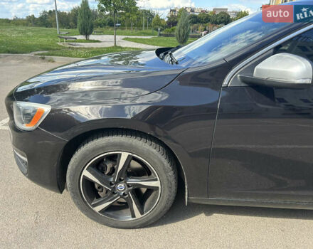 Вольво С60 2013 у Києві на Automoto.ua Чорний Вольво С60, об'ємом двигуна 2.52 л та пробігом 164 тис. км за 15300 $, фото 12 на Automoto.ua