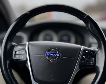 Черный Вольво С60, объемом двигателя 2.5 л и пробегом 138 тыс. км за 7900 $, фото 45 на Automoto.ua