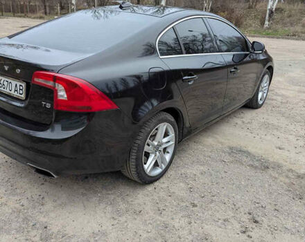 Черный Вольво С60, объемом двигателя 2.5 л и пробегом 141 тыс. км за 13500 $, фото 5 на Automoto.ua