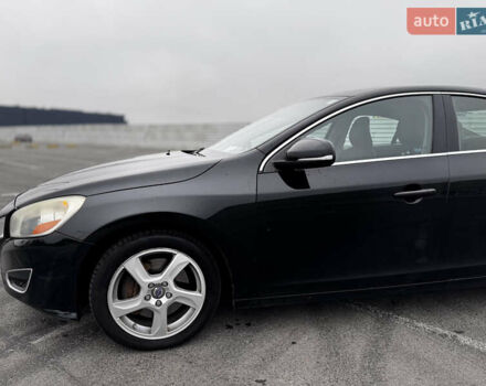 Черный Вольво С60, объемом двигателя 2.5 л и пробегом 138 тыс. км за 7900 $, фото 14 на Automoto.ua