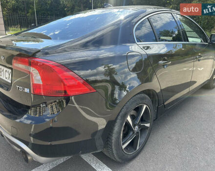 Вольво С60 2013 у Києві на Automoto.ua Чорний Вольво С60, об'ємом двигуна 2.52 л та пробігом 164 тис. км за 15300 $, фото 14 на Automoto.ua