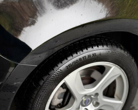 Черный Вольво С60, объемом двигателя 2.5 л и пробегом 138 тыс. км за 7900 $, фото 51 на Automoto.ua