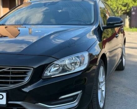 Чорний Вольво С60, об'ємом двигуна 2.5 л та пробігом 3 тис. км за 11000 $, фото 3 на Automoto.ua