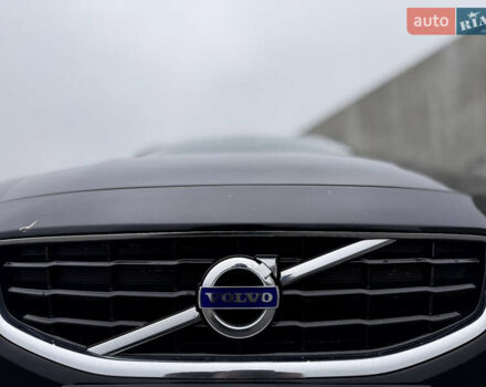 Черный Вольво С60, объемом двигателя 2.5 л и пробегом 138 тыс. км за 7900 $, фото 31 на Automoto.ua