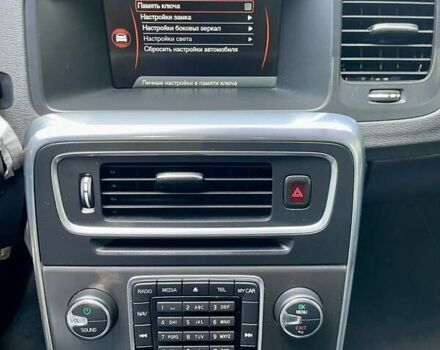 Черный Вольво С60, объемом двигателя 2 л и пробегом 215 тыс. км за 13000 $, фото 10 на Automoto.ua