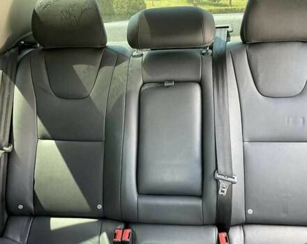 Черный Вольво С60, объемом двигателя 2.5 л и пробегом 235 тыс. км за 8100 $, фото 19 на Automoto.ua