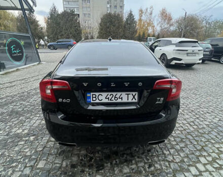 Черный Вольво С60, объемом двигателя 2.5 л и пробегом 155 тыс. км за 12599 $, фото 4 на Automoto.ua