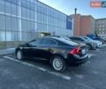 Чорний Вольво С60, об'ємом двигуна 2.5 л та пробігом 170 тис. км за 13500 $, фото 1 на Automoto.ua