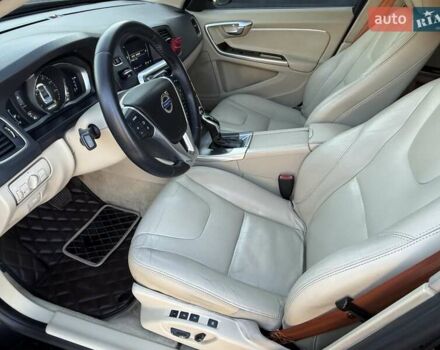 Черный Вольво С60, объемом двигателя 1.97 л и пробегом 140 тыс. км за 10500 $, фото 37 на Automoto.ua