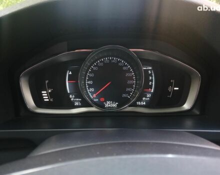 Черный Вольво С60, объемом двигателя 2 л и пробегом 255 тыс. км за 12890 $, фото 15 на Automoto.ua