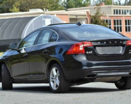 Чорний Вольво С60, об'ємом двигуна 2.5 л та пробігом 74 тис. км за 9500 $, фото 2 на Automoto.ua