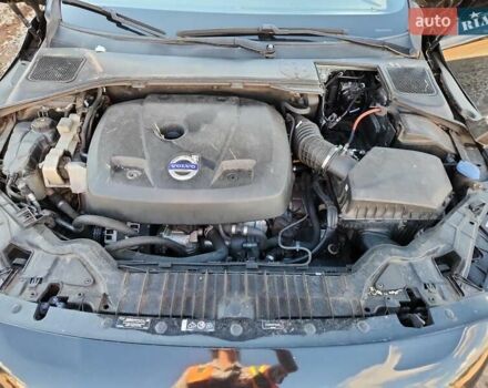 Вольво С60 2015 в Черновцах на Automoto.ua Черный Вольво С60, объемом двигателя 1.97 л и пробегом 120 тыс. км за 1500 $, фото 10 на Automoto.ua