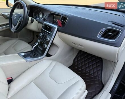 Черный Вольво С60, объемом двигателя 1.97 л и пробегом 140 тыс. км за 10500 $, фото 55 на Automoto.ua