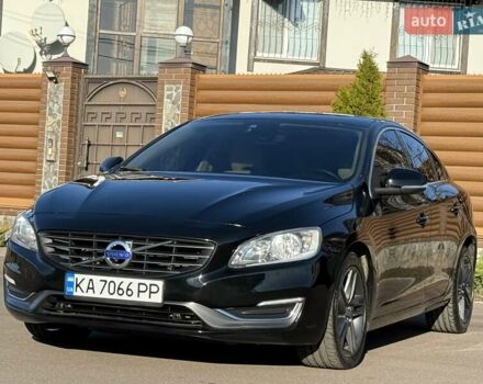 Черный Вольво С60, объемом двигателя 1.97 л и пробегом 140 тыс. км за 10500 $, фото 3 на Automoto.ua