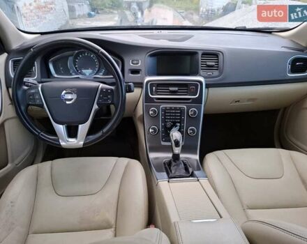 Чорний Вольво С60, об'ємом двигуна 1.97 л та пробігом 208 тис. км за 9550 $, фото 4 на Automoto.ua