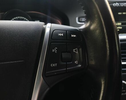 Черный Вольво С60, объемом двигателя 2 л и пробегом 255 тыс. км за 12890 $, фото 13 на Automoto.ua