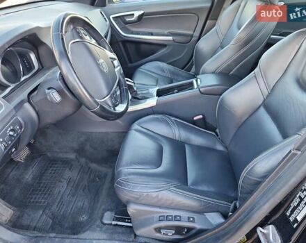 Вольво С60 2015 в Черновцах на Automoto.ua Черный Вольво С60, объемом двигателя 1.97 л и пробегом 120 тыс. км за 1500 $, фото 6 на Automoto.ua