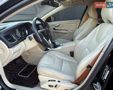 Черный Вольво С60, объемом двигателя 1.97 л и пробегом 140 тыс. км за 10500 $, фото 34 на Automoto.ua